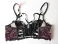 Hunkemoller 75B/C луксозен сутиен с меки дантелени чашки и кожени елементи., снимка 3