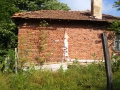 Продавам УПИ от 2420 кв м., ведно със стара едноетажна къща в с.Светлина, общ. Средец, Бургаска обл., снимка 1