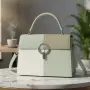 Многоцветна дамска чанта с метална тока и дълга дръжка, снимка 5