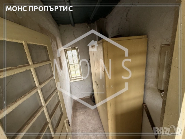 Двуетажна къща с просторен двор в с. Стамболово, обл. Велико Търново, снимка 5 - Къщи - 53970696