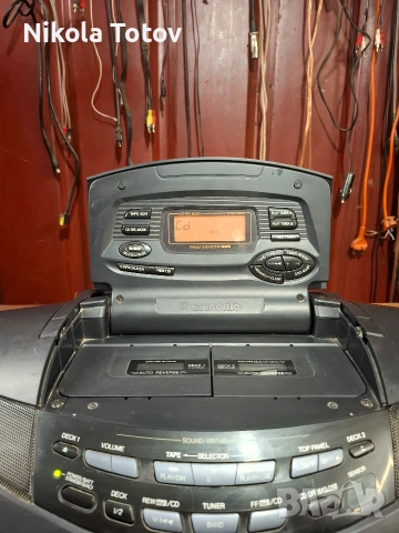 Продава се касетофон Panasonic RX-ED77. , снимка 2 - Радиокасетофони, транзистори - 54919992