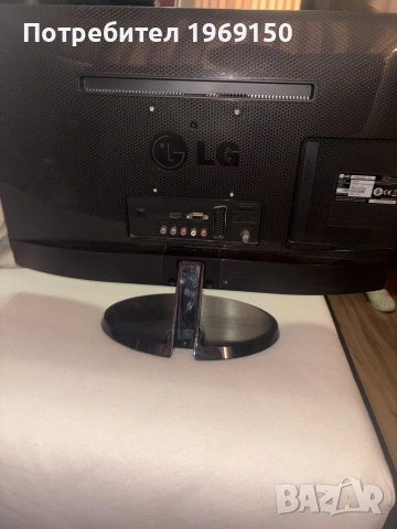 Телевизор LG  черен  цвят, снимка 2 - Телевизори - 55180299