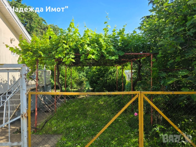 Къща в м-ст "Ален мак" гр.Варна, снимка 2 - Къщи - 54824601