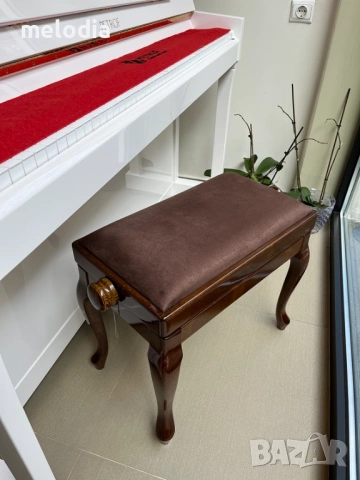Нов стол за пиано DISCACCIATI - 107 SM, с механизъм за повдигане на седалката, снимка 2 - Столове - 52814232