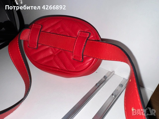 Дамска чанта Gucci , снимка 2 - Чанти - 55100301