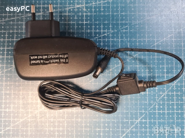 Оригинален захранващ адаптер NETGEAR 332-10538-01 AD810000 007-3LF 12V 1A, снимка 2 - Друга електроника - 54602599
