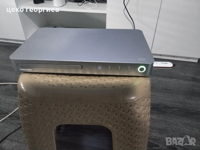 страхотен оригинален Блу Рей плеър TOSHIBA 