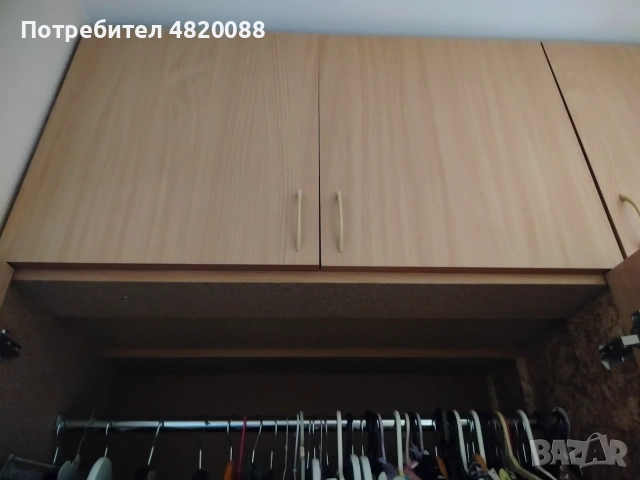Трикрилен гардероб ПОРЪЧКОВ с надстройка ВАРНА, снимка 2 - Гардероби - 55242739