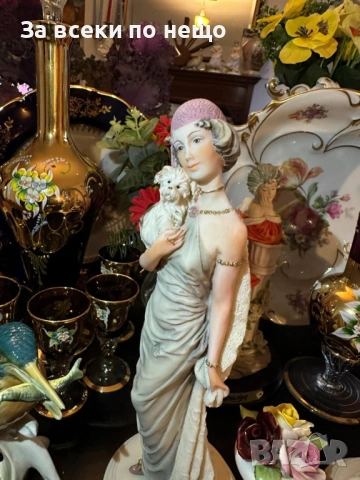 Capodimonte Italy  Circa 1987 Dear Studio figurine of an elegant lady’s Код P2068