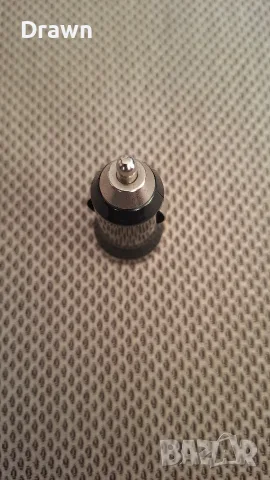 Зарядно на 12V USB, снимка 3 - Зарядни за кола - 55531759