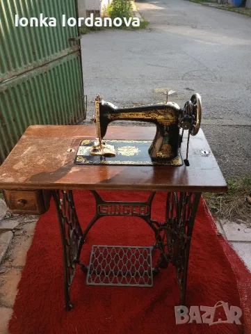 Оригинална шевна машина SINGER.
