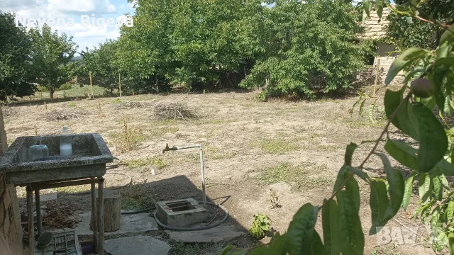 продава се къща в с . Кесарево , снимка 3 - Къщи - 55416193