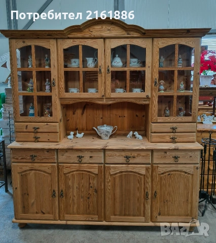 Кухненски бюфет с витрина 