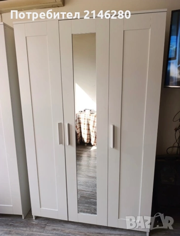 2 Трикрилни гардероба Икеа, снимка 2 - Гардероби - 54822590