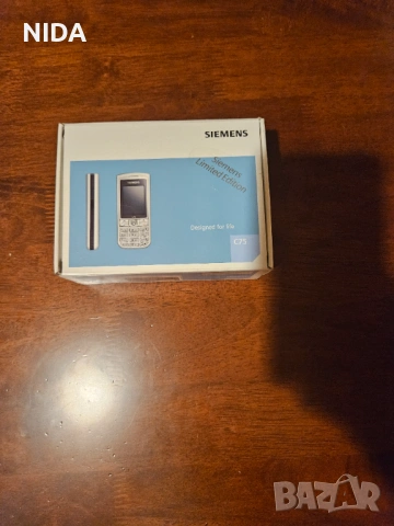 Мобилен телефон SIEMENS C75 LIMITED EDITION – RONALDO (Бразилия) – ЧИСТО НОВ - УНИКАТ!, снимка 3 - Siemens - 54733695