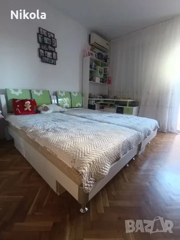 Детски легла комплект с бюро и гардероб