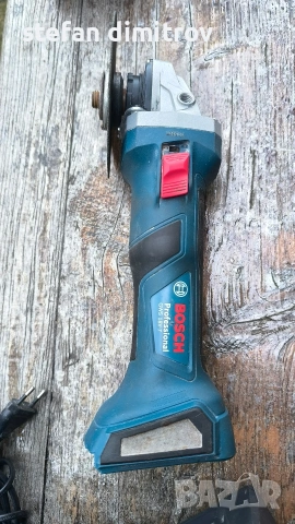 Bosch GWS 18V-7, 12.5 cm, 11000 RPM, 18 V батерия, 1.6 kg, черен/син плуз зарядно и 2 Ah батерия , снимка 8 - Ъглошлайфи - 54652029