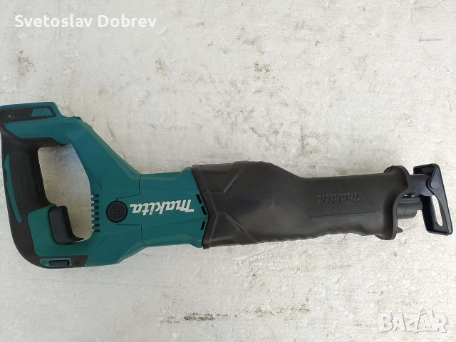 професионален акумулаторен саблен трион makita djr 156 18v, снимка 8 - Други инструменти - 53978112