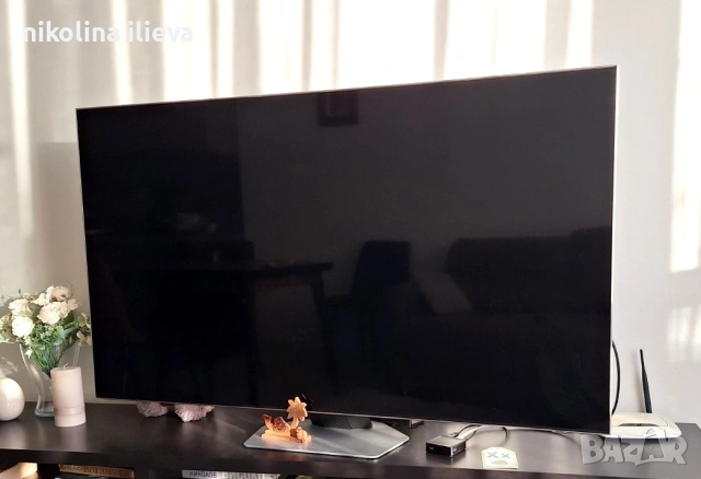 Tелевизор Samsung UE50AU8072UXXH – за части или ремонт, снимка 3 - Телевизори - 55178711