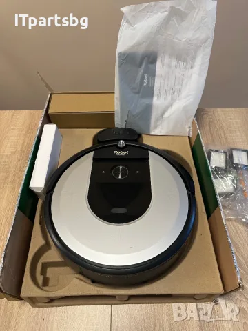 Робот прахосмукачка iRobot Roomba i8 – Отлично състояние
