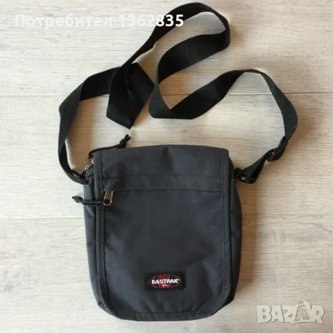 оригинална мъжка тъмно сива маркова чанта за през рамо / shoulder bag EASTPAK от САЩ, снимка 3 - Чанти - 55586738