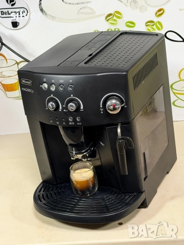 Кафемашина кафе автомат delonghi magnifica с гаранция, снимка 3 - Кафемашини - 54842671