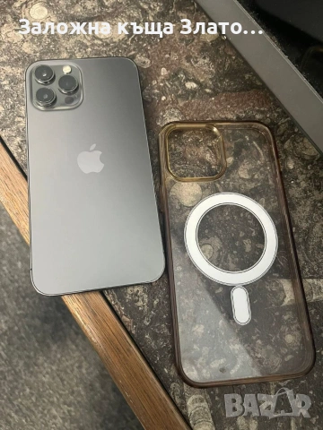 IPhone 12 PRO MAX 256GB Черен С протектор и кейс. Пукнат е единствено протектора, дисплея е напълно 