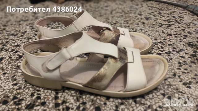 БЕЛИ БЪЛГАРСКИ САНДАЛИ СЪС ЗЛАТИСТО , снимка 4 - Сандали - 54319683
