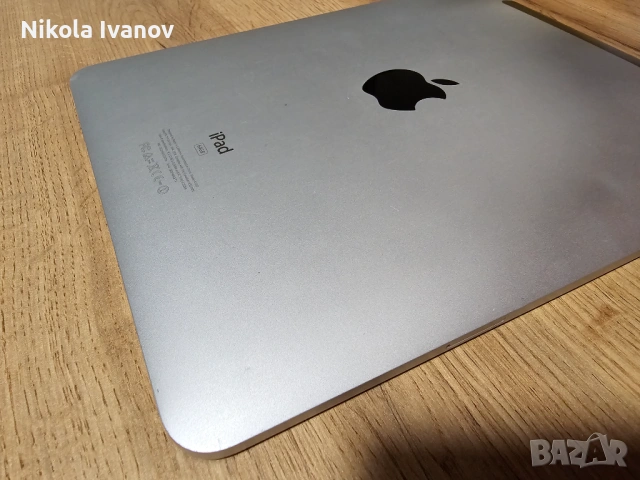Apple iPad 1st Gen (A1337 EMC 2328) 64GB + 3G – За части / Подута батерия, снимка 7 - Резервни части за телефони - 54568388