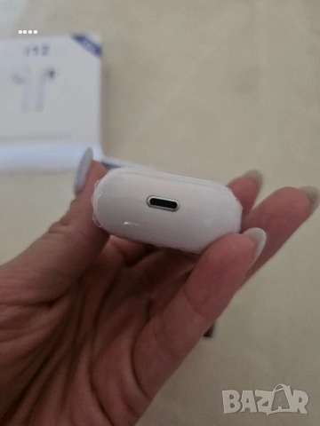 Безжични слушалки TWS i12, снимка 5 - Bluetooth слушалки - 55207229