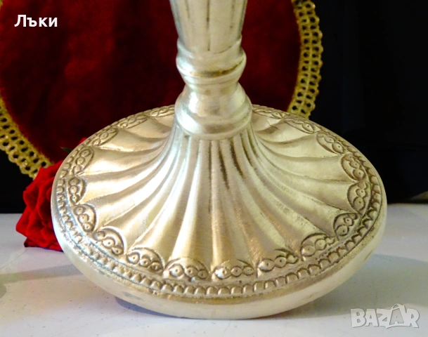Бронзов свещник,красив релеф,400 гр. , снимка 5 - Антикварни и старинни предмети - 54988561