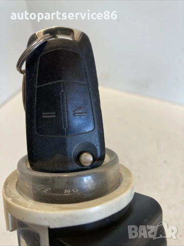 Контактен ключ с ключ за Vauxhall Antara 2.0 CDTi (2009) 96673458, снимка 2 - Части - 54971034