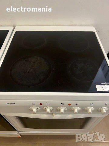 готварска печка с керамични котлони Gorenje EC 3302W, снимка 3 - Печки, фурни - 55243401
