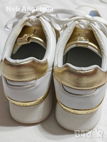 Маратонки Michael Kors 39 номер, снимка 2 - Маратонки - 54622862