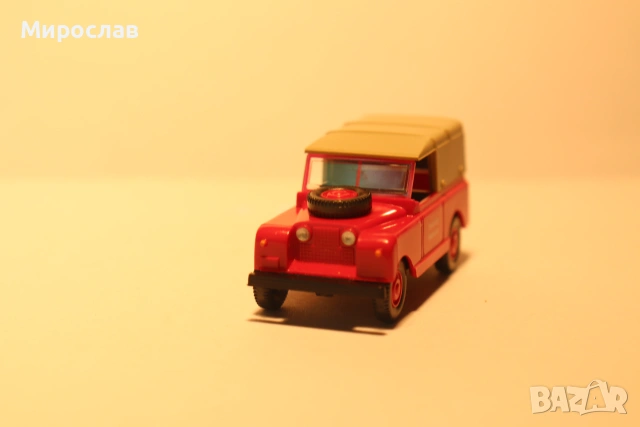 WIKING H0 1/87 LAND ROVER ПОЖАРНА КОЛИЧКА КАМИОН МОДЕЛ, снимка 3 - Колекции - 55077630