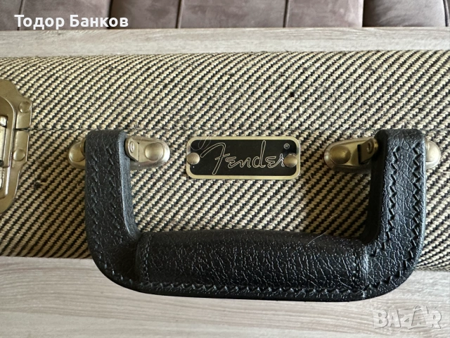 Твърд кейс за електрически Fender