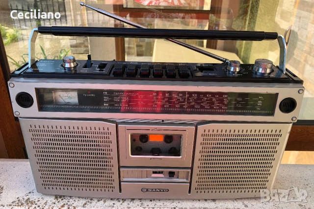 Радиокасетофон Колекция-SANYO M-9922K, снимка 13 - Радиокасетофони, транзистори - 55069549