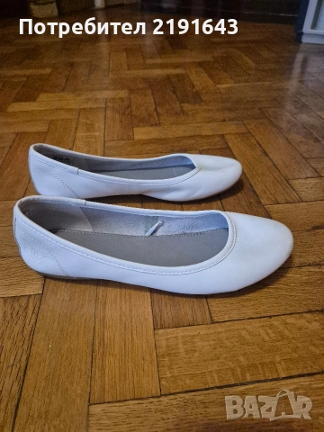 нови обувки на FILA