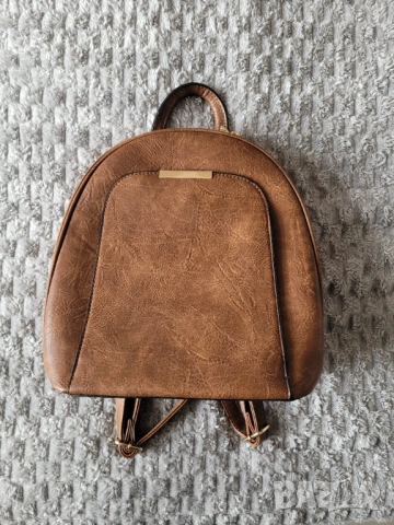 Дамска раница 