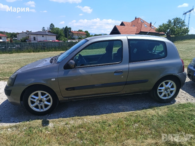 Renault Clio 2, снимка 3 - Автомобили и джипове - 55100838