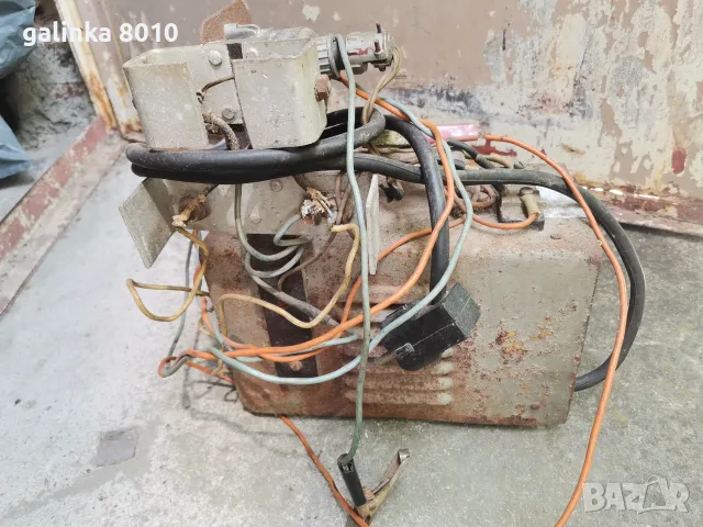 Старо зарядно за автомобил, снимка 3 - Антикварни и старинни предмети - 55494845