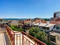 Светъл апартамент с огромна тераса в сърцето на Варна, снимка 15