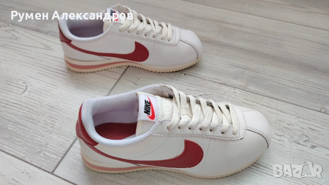 Бели кожени дамски маратонки NIKE CORTEZ размер EUR38, снимка 2 - Маратонки - 54635166