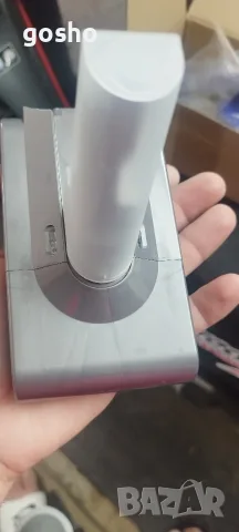 Батерии за Dyson V8 3 броя/v12 1 брой, снимка 4 - Оригинални батерии - 55625972