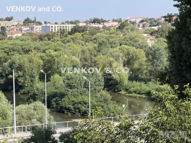 ЮЖЕН АПАРТАМЕНТ С ГЛЕДКА КЪМ АЛЬОША!! ВИСОК КЛАС!! НАПЪЛНО ОБЗАВЕДЕН И ОБОРУДВАН!!, снимка 18 - Апартаменти - 55653525