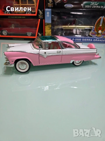 Ford Fairlan (1:18), снимка 2 - Колекции - 54552096