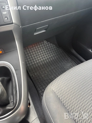 Toyota Verso 1.6 D4D, снимка 12 - Автомобили и джипове - 54086773