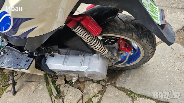 скутер 50 кубика , снимка 4 - Мотоциклети и мототехника - 54191090