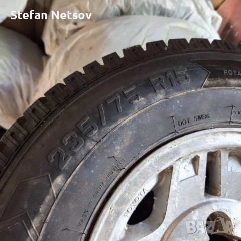 Оригинални джанти с  гуми Тоуота 6x139, 4Runner, Hilux, Surf, Land cruiser, снимка 2 - Гуми и джанти - 54736369