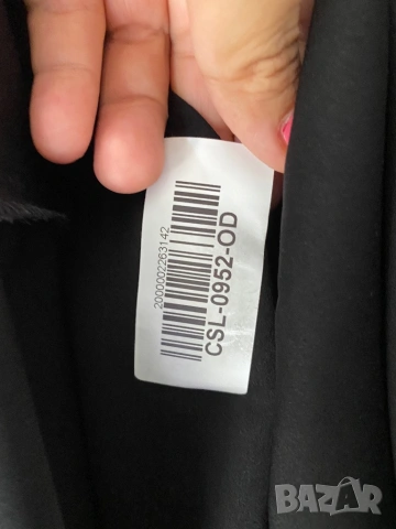 Нова блуза GUESS, XS размер,става и за S., снимка 5 - Блузи с дълъг ръкав и пуловери - 54279004